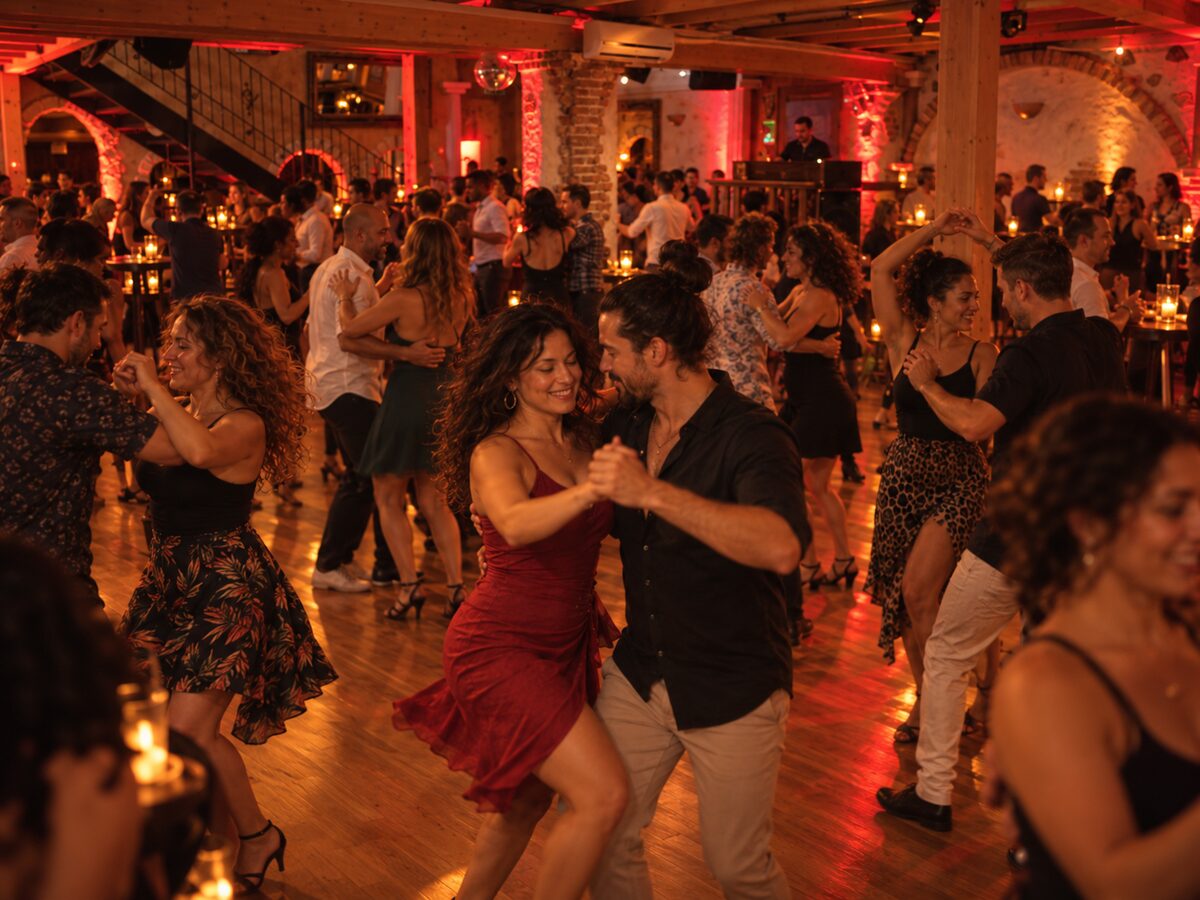 Salsa-Abend auf der Tanzfläche